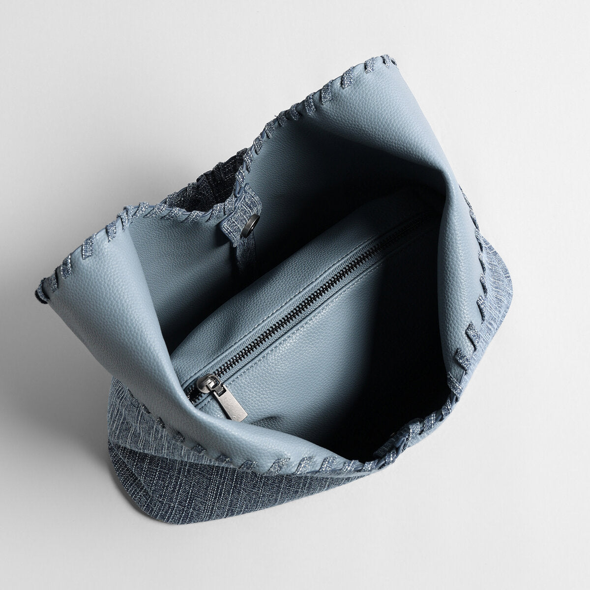 Textured Denim-Style Woven Hobo Tote Bag – Whipstitch Trim Shoulder Bag with Leather Lining