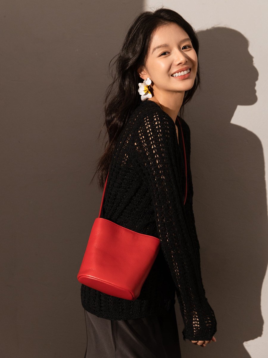 Thin Strap Waterproof Leather Bucket Bag – Minimalist Pebbled Leather Shoulder Bag with Knotted Detail