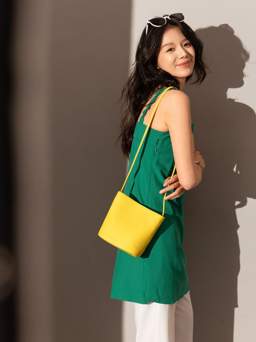 Thin Strap Waterproof Leather Bucket Bag – Minimalist Pebbled Leather Shoulder Bag with Knotted Detail