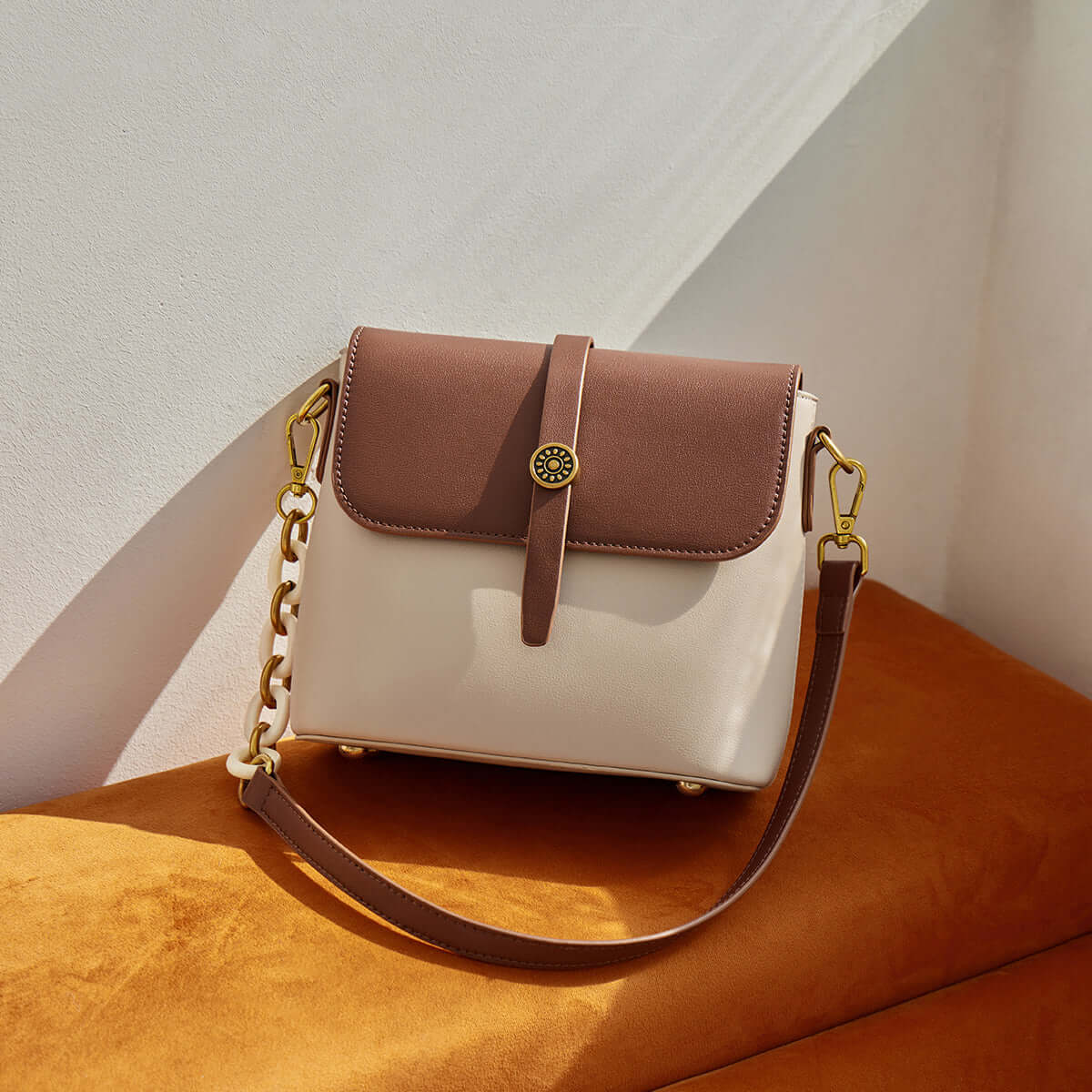 timeless flap leather shoulder bag beige 2