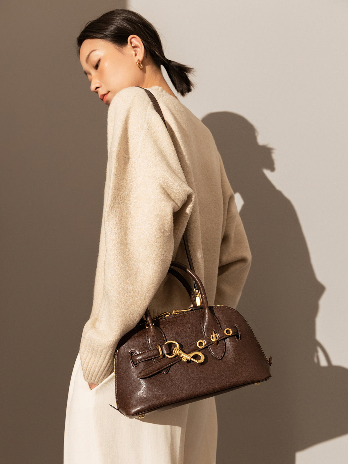 trendy-berkeley-top-handle-bag_chocolate_5.jpg
