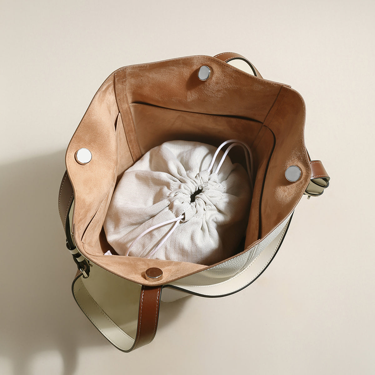 tropea trapezoid tote bag white 3