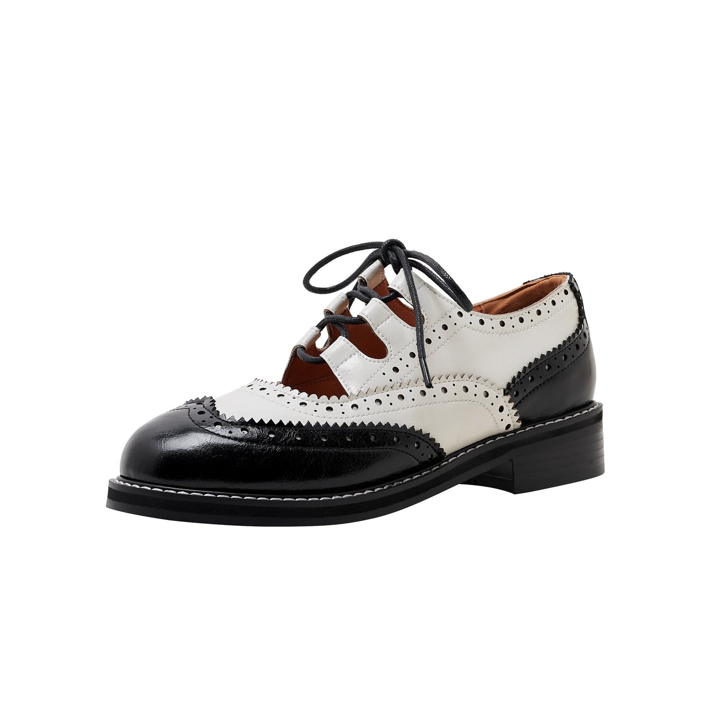 two-tone-oxford-lace-up-shoes_all_black_2.jpg