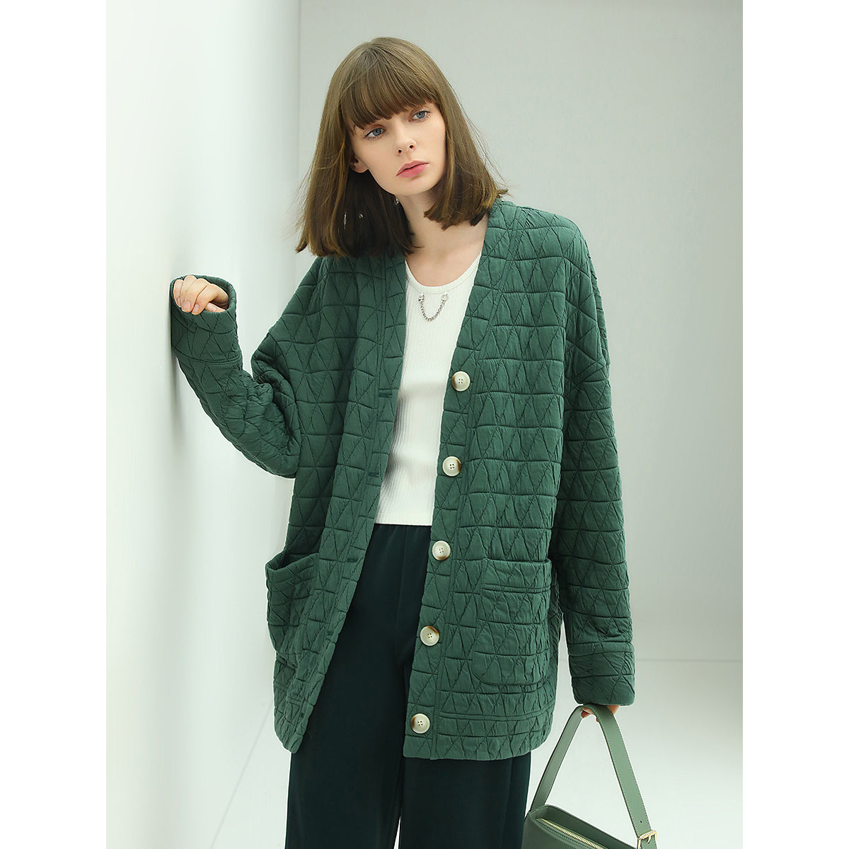 velvety collarless oversized quilted coat all green 1
