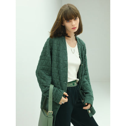 velvety-collarless-oversized-quilted-coat_all_green_2.jpg