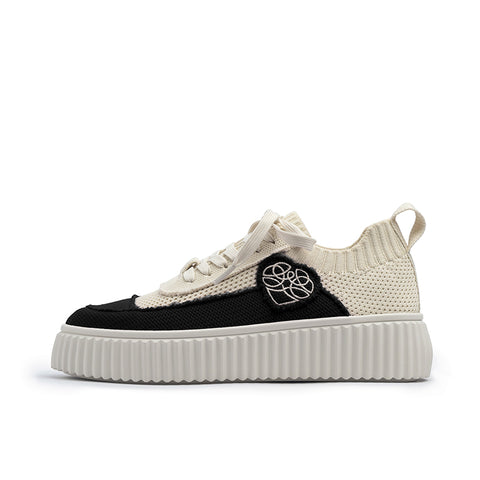 Versatile Round Toe Thick Soled Casual Sneakers