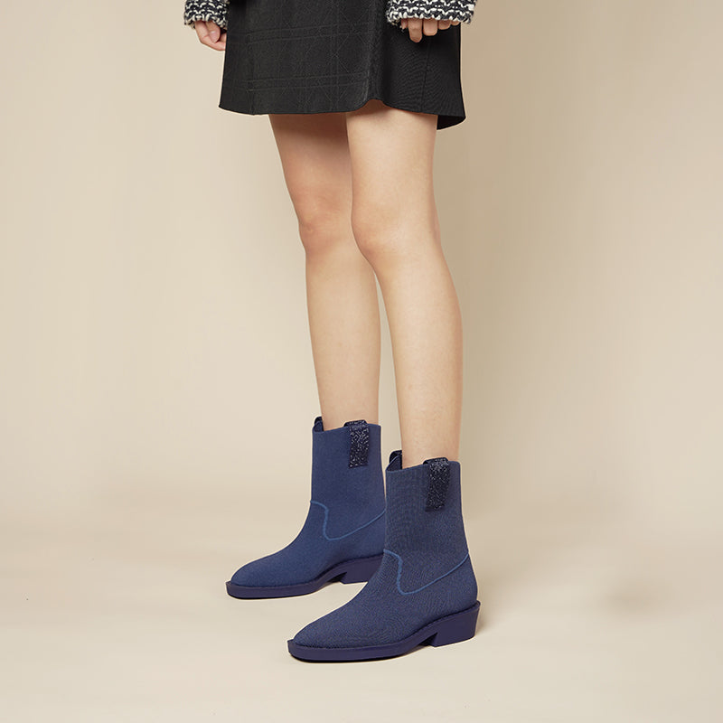 vintage-posh-pointed-toe-block-heel-boots_all_navy_6.jpg