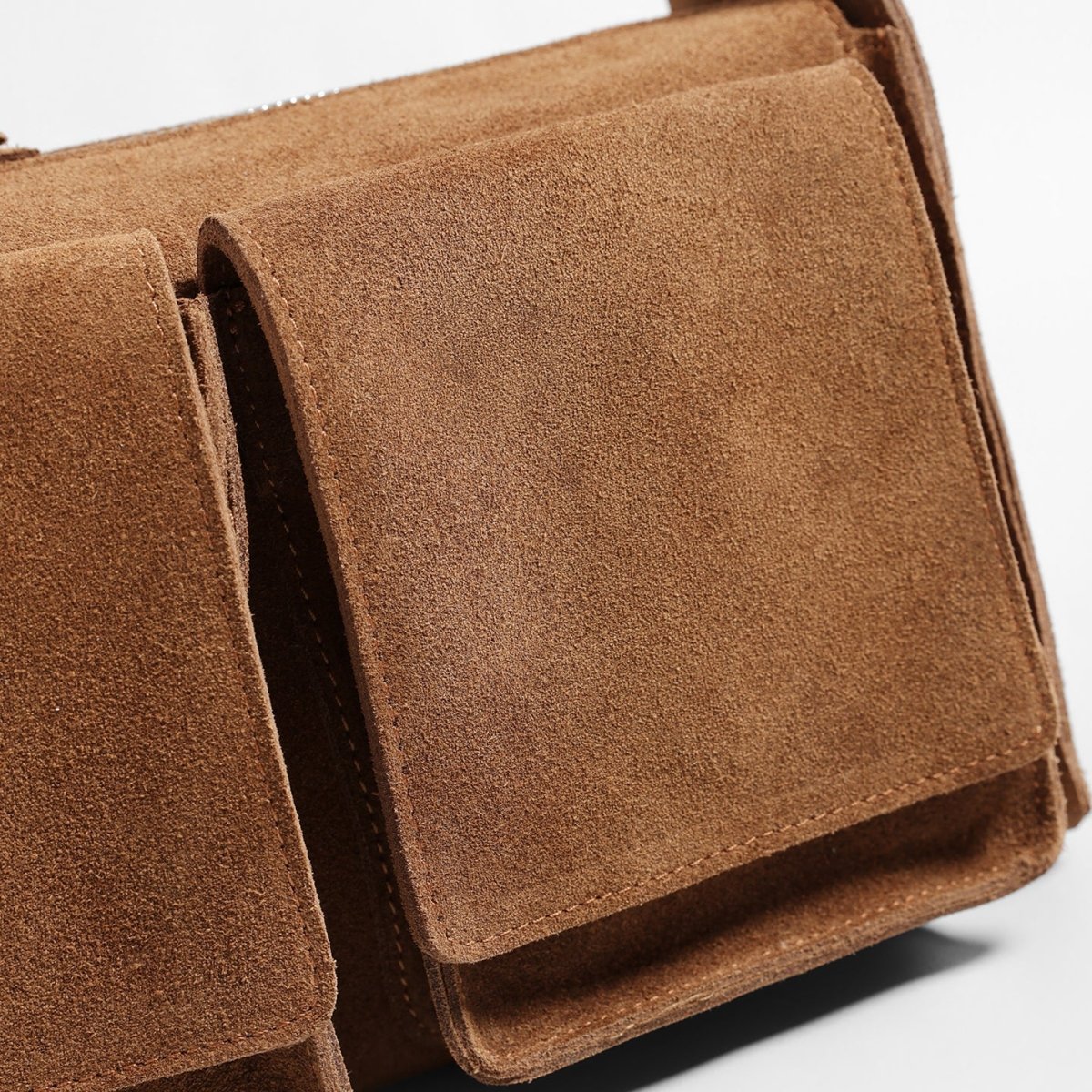 Vintage Suede Multi-Pocket Messenger Bag – Wide Strap Crossbody Bag