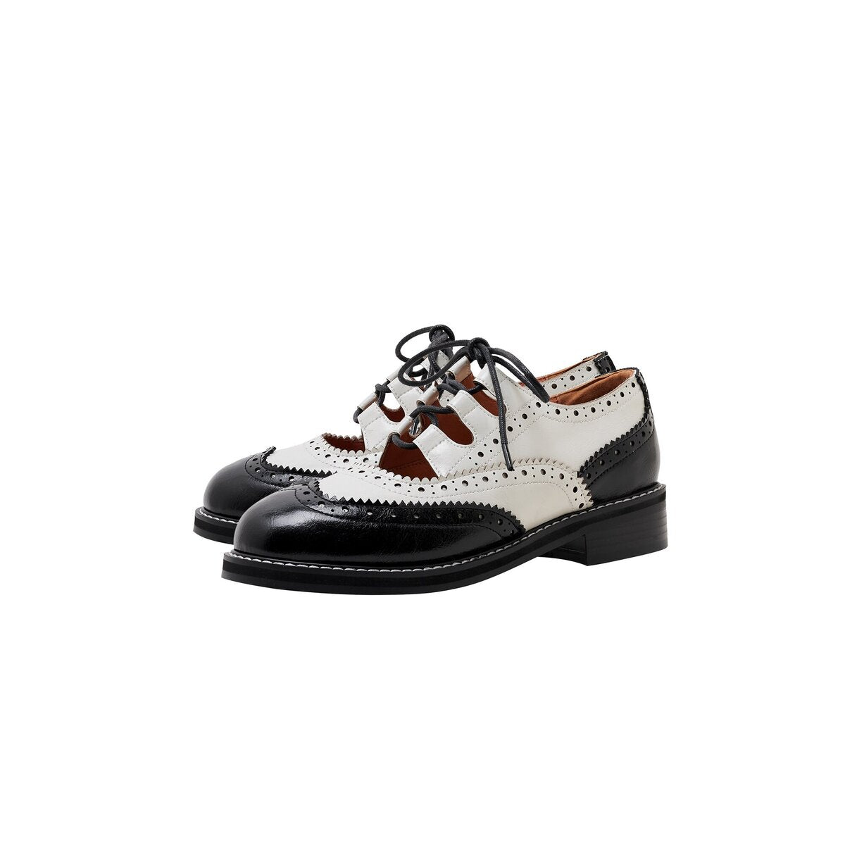 Vintage Two Tone Cutout Leather Brogue Oxfords