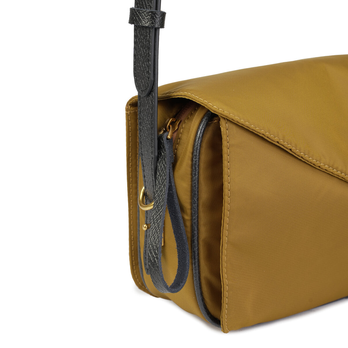 Water-Resistant Ballistic Nylon Crossbody Bag – Lightweight Flap Shoulder Bag with Leather Trim & Turn-Lock Closure