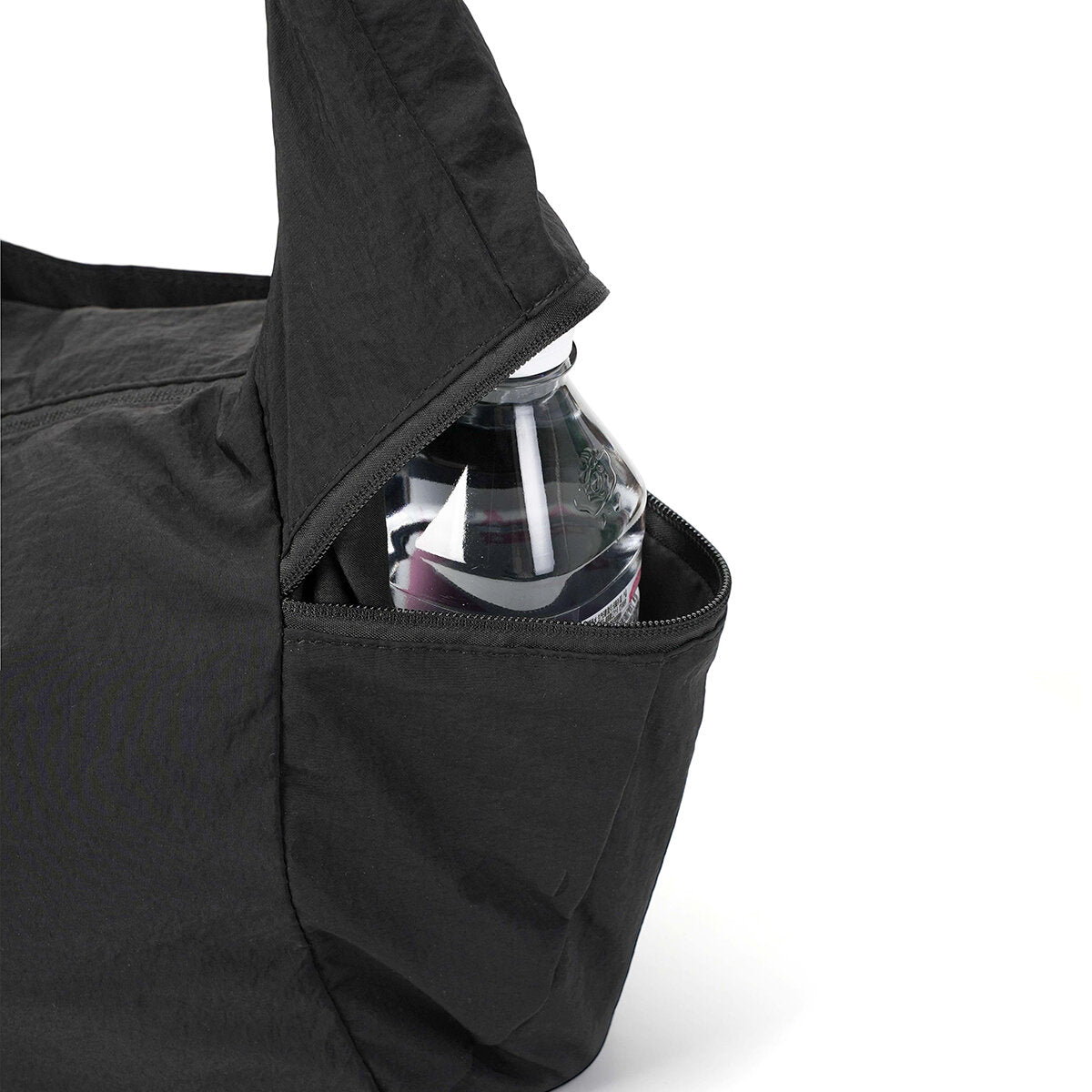 Water-Resistant Nylon Crescent Crossbody Bag – Large Capacity Adjustable Hobo Shoulder Bag