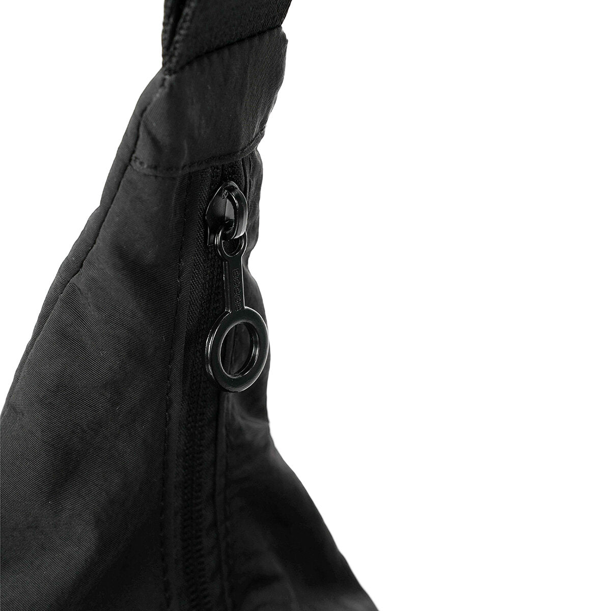 Water-Resistant Nylon Crescent Crossbody Bag – Large Capacity Adjustable Hobo Shoulder Bag
