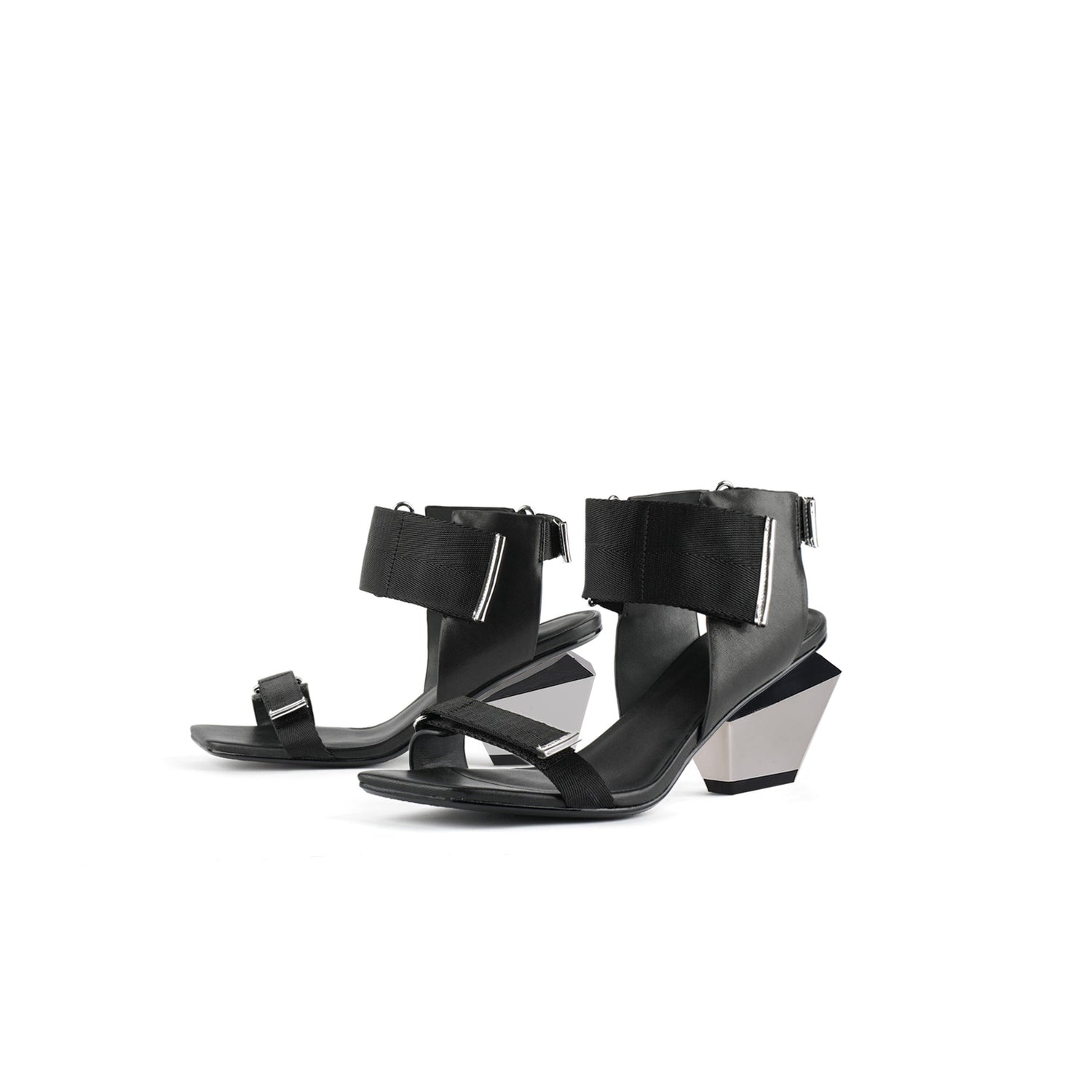 wave-strap-slip-on-sandals_all_black_5.jpg