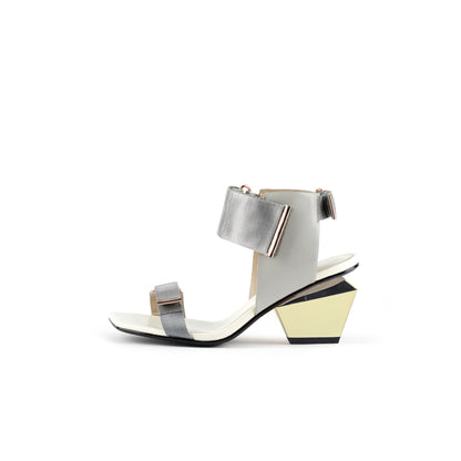 wave-strap-slip-on-sandals_all_grey_1.jpg