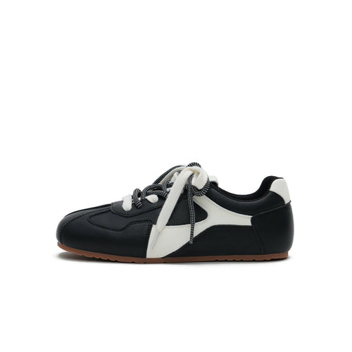 Women's Dual Lace GAT Flat Sneakers – Retro Minimalist Trainer Shoes