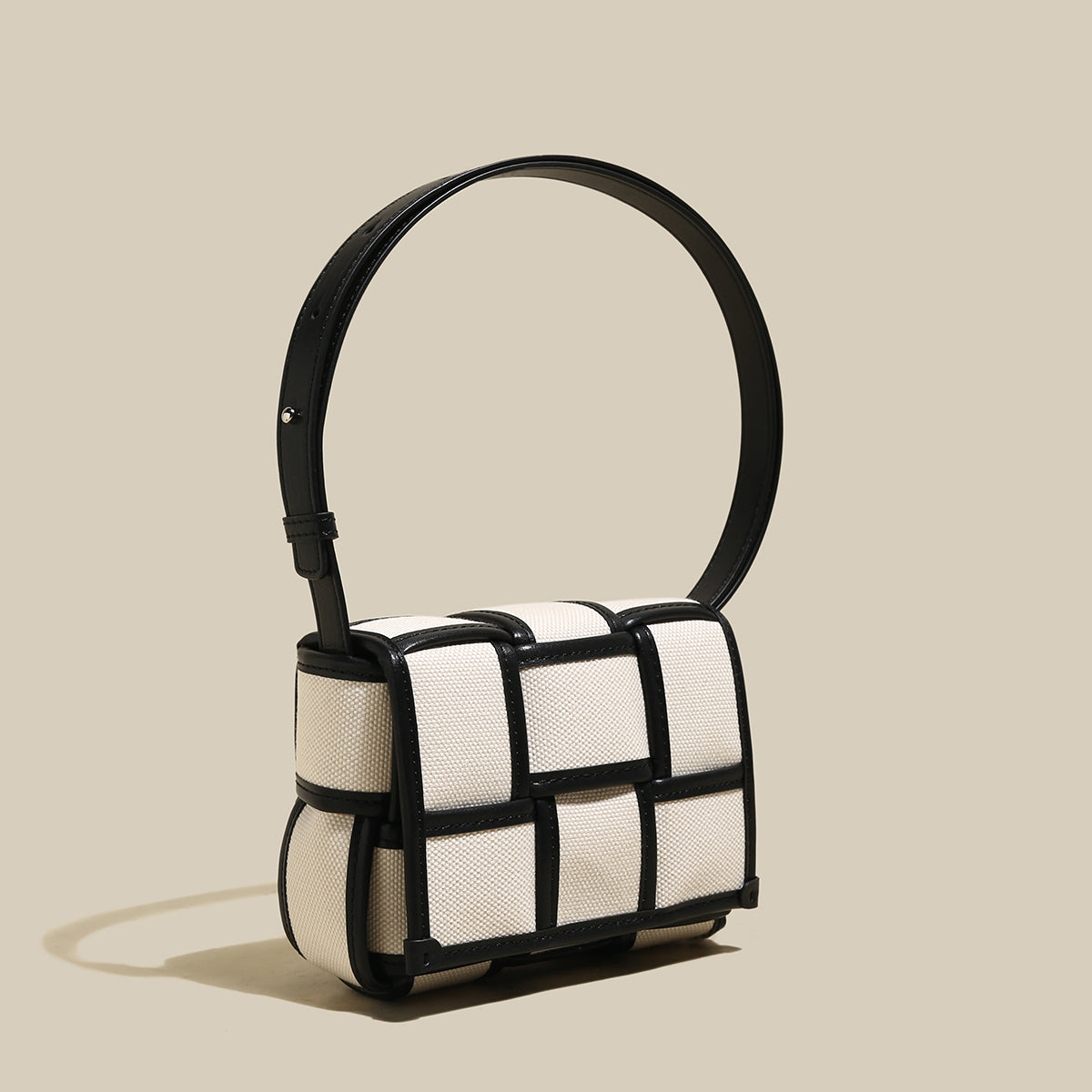 woven black and white top handle bag all 2