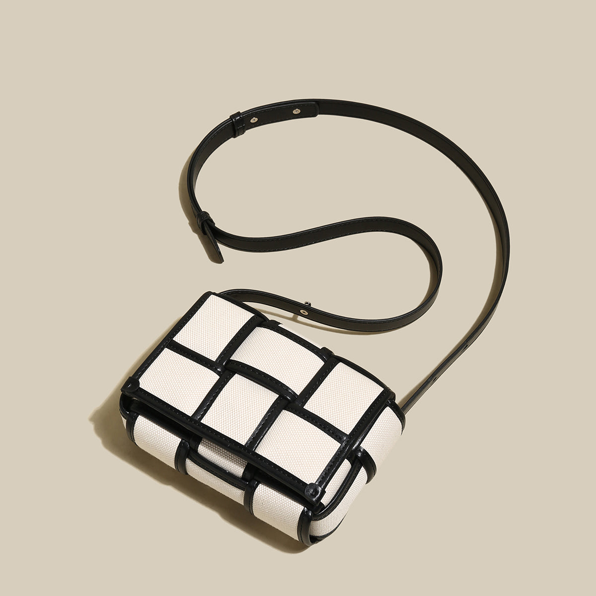 woven-black-and-white-top-handle-bag_all_3.jpg