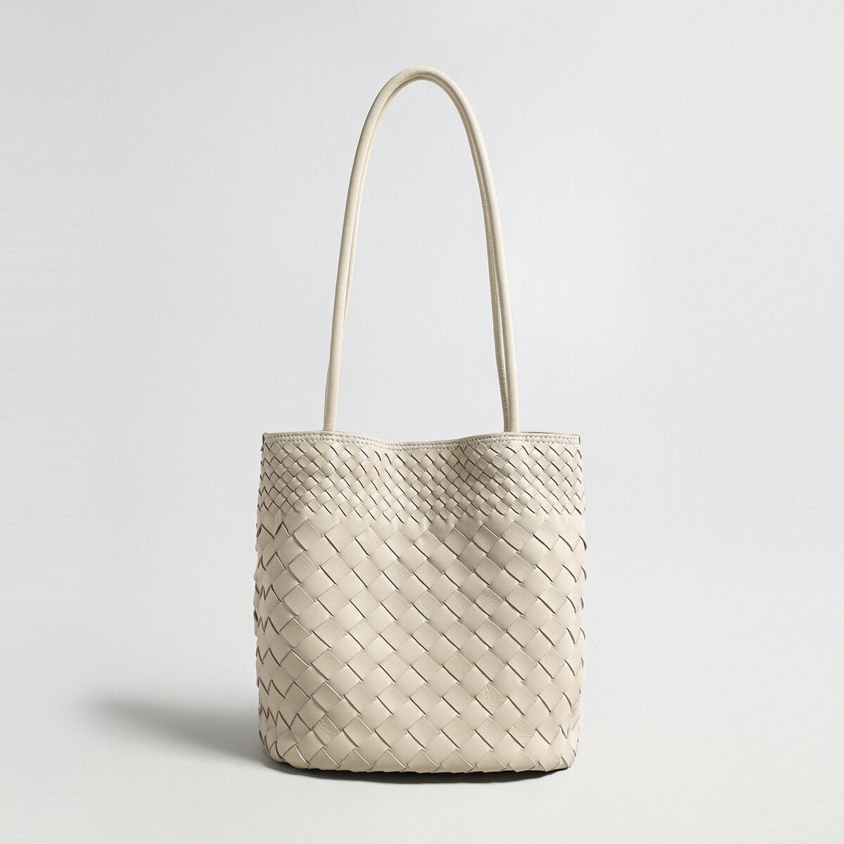 Woven Lambskin Bucket Tote – Artisanal Leather Shoulder Bag