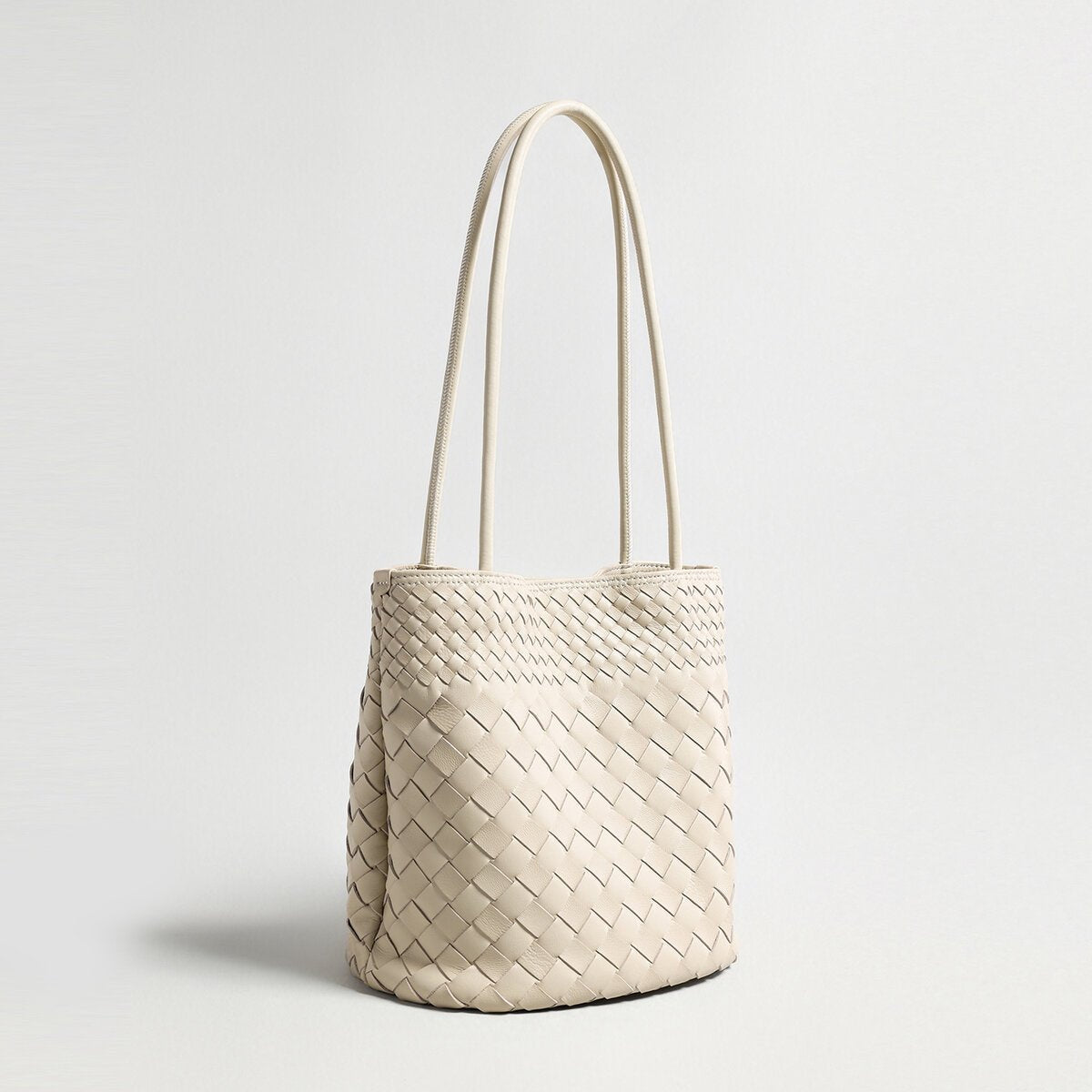 Woven Lambskin Bucket Tote – Artisanal Leather Shoulder Bag