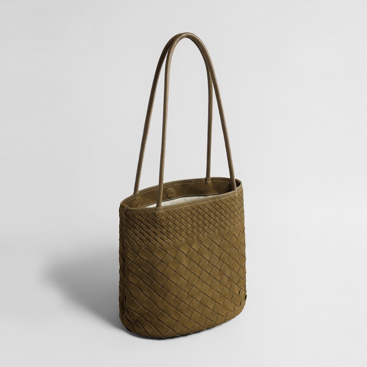 Woven Leather Tote Bag – Diamond Woven Bucket Shoulder Bag