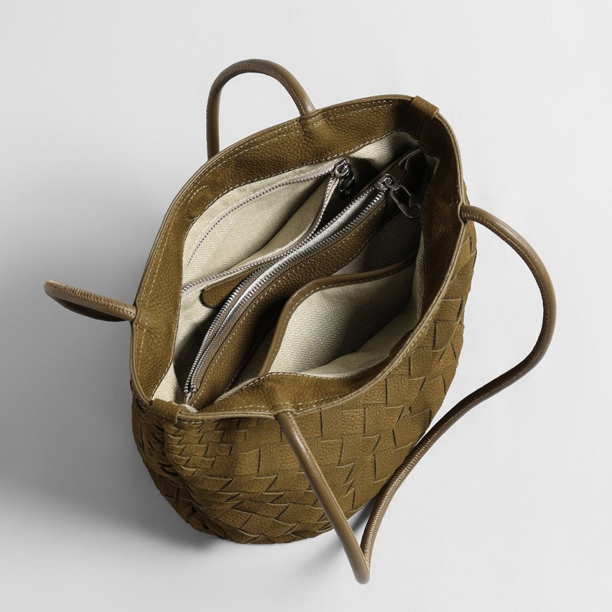 Woven Leather Tote Bag – Diamond Woven Bucket Shoulder Bag