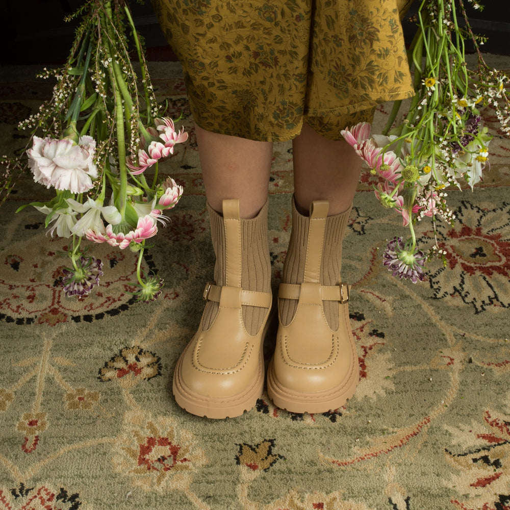 Knit Paneled Anti-slip Girl Camel Sock Boots