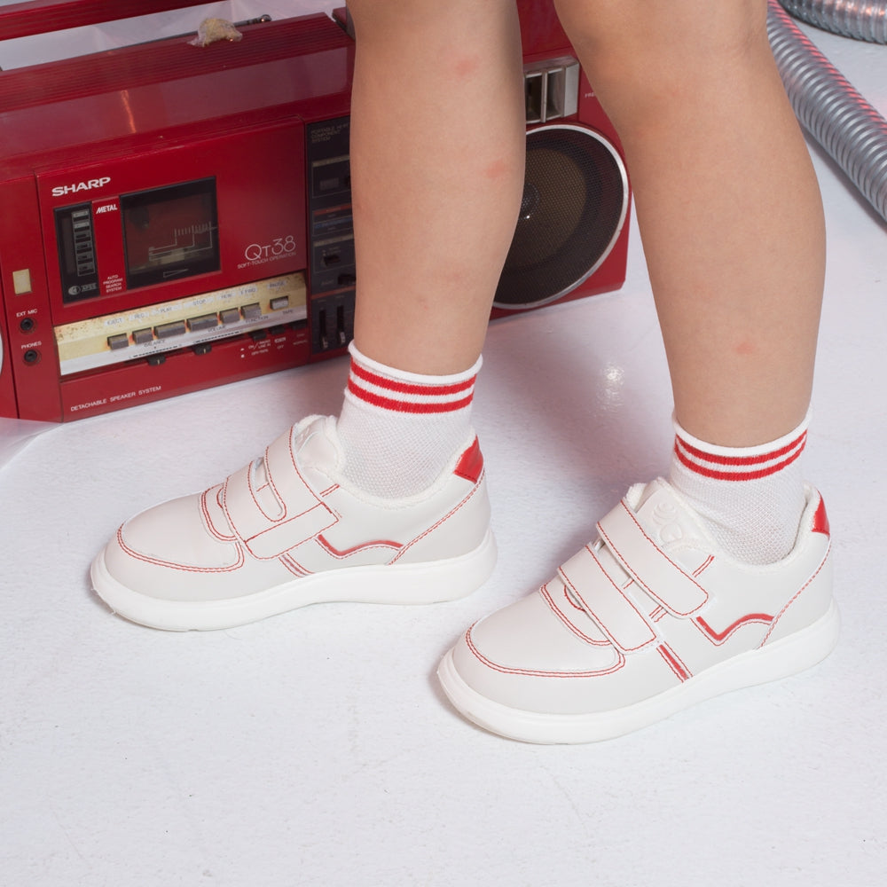 Contour Extra Lightweight Anti-slip Fleece Lined Kids Red Sneakers