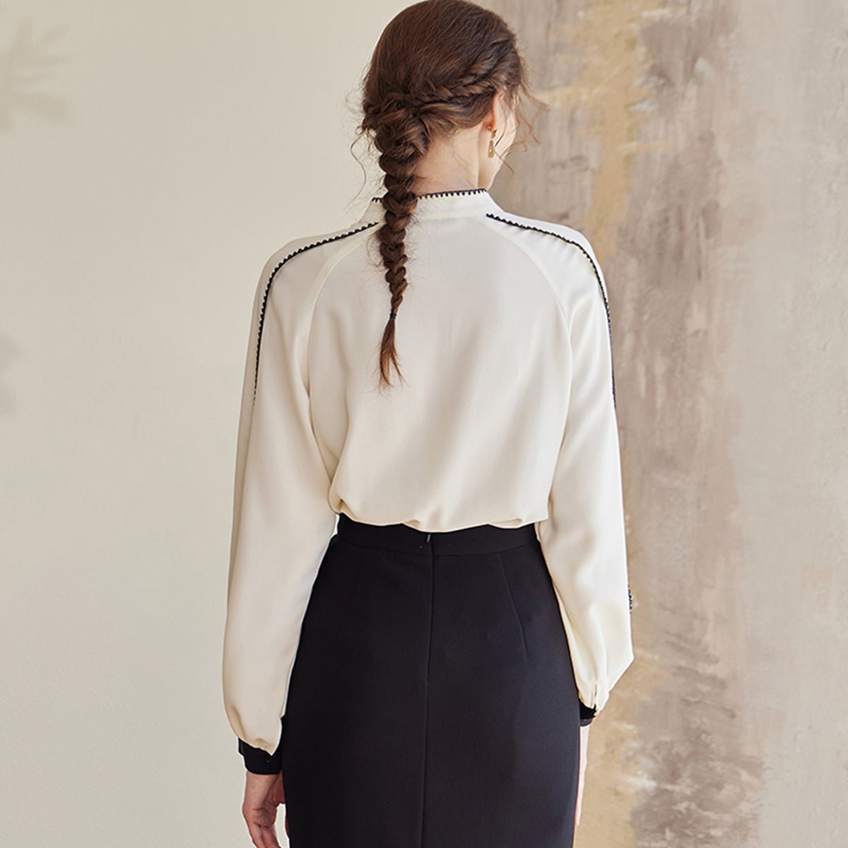 An Elegant White Top   0cm