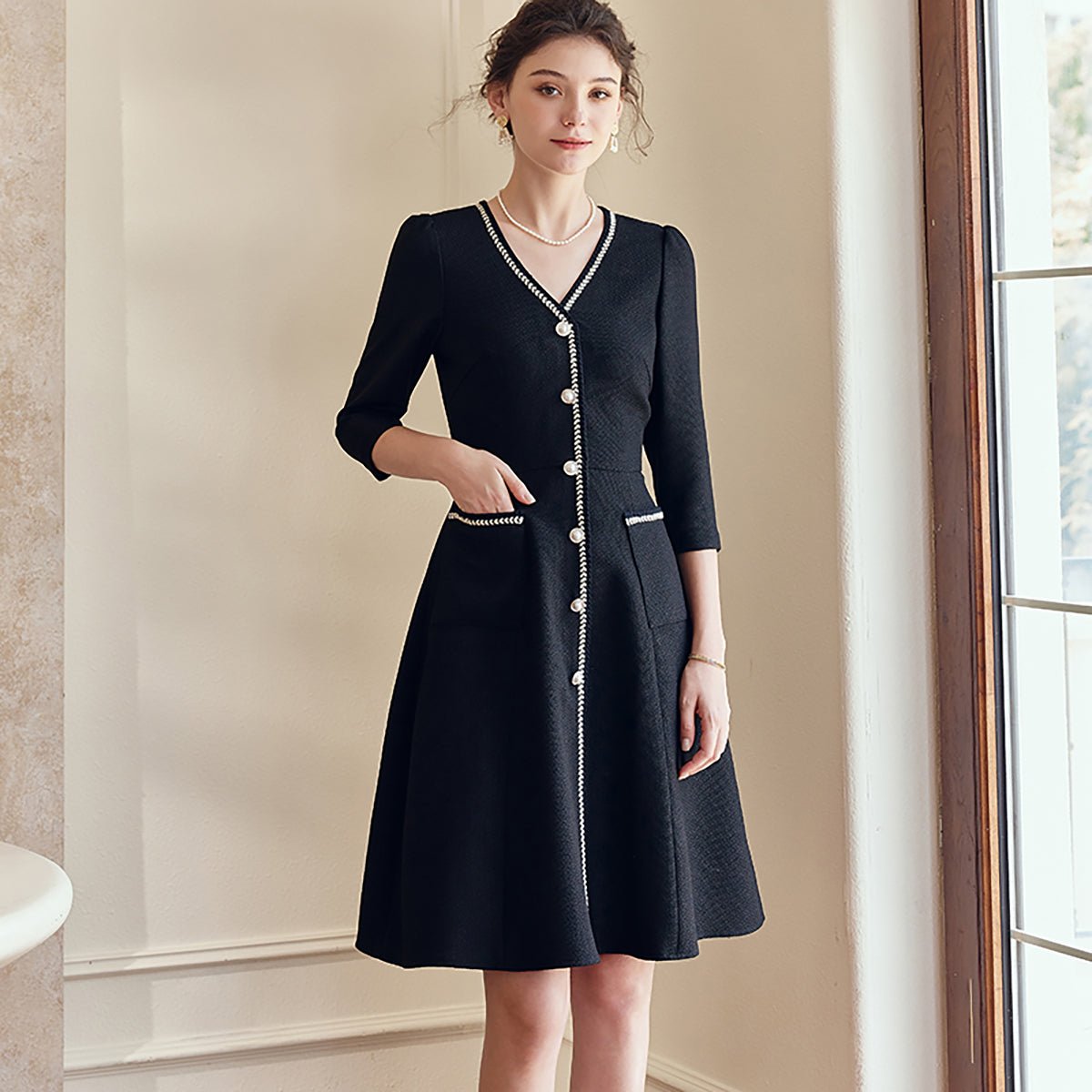 Beautiful Embroidery Black A Line Dress   0cm