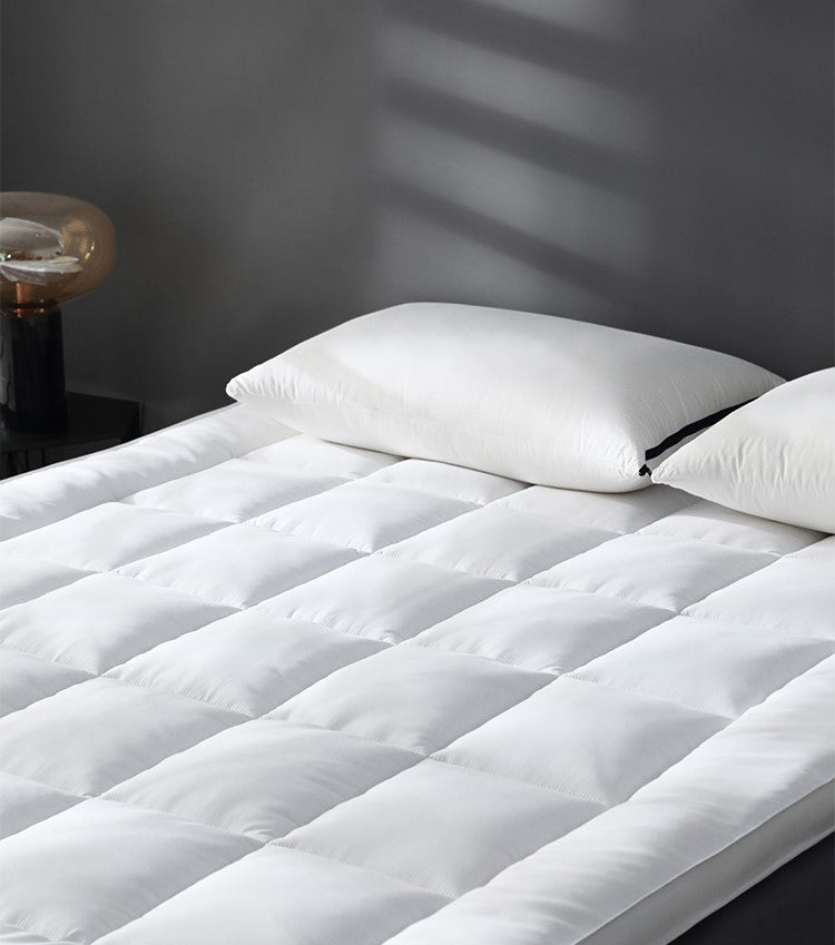 Billy A grade Antibacterial Extra Comfort 5cm White Mattress Topper   0cm