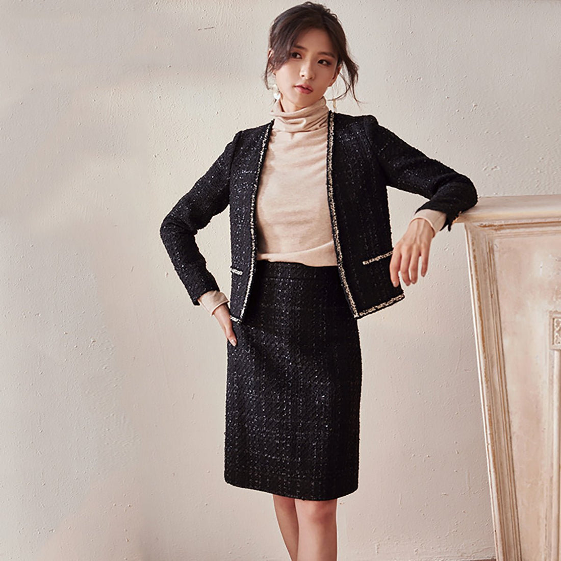 Black Dazzling Tweed Jacket and Skirt Set - 0cm