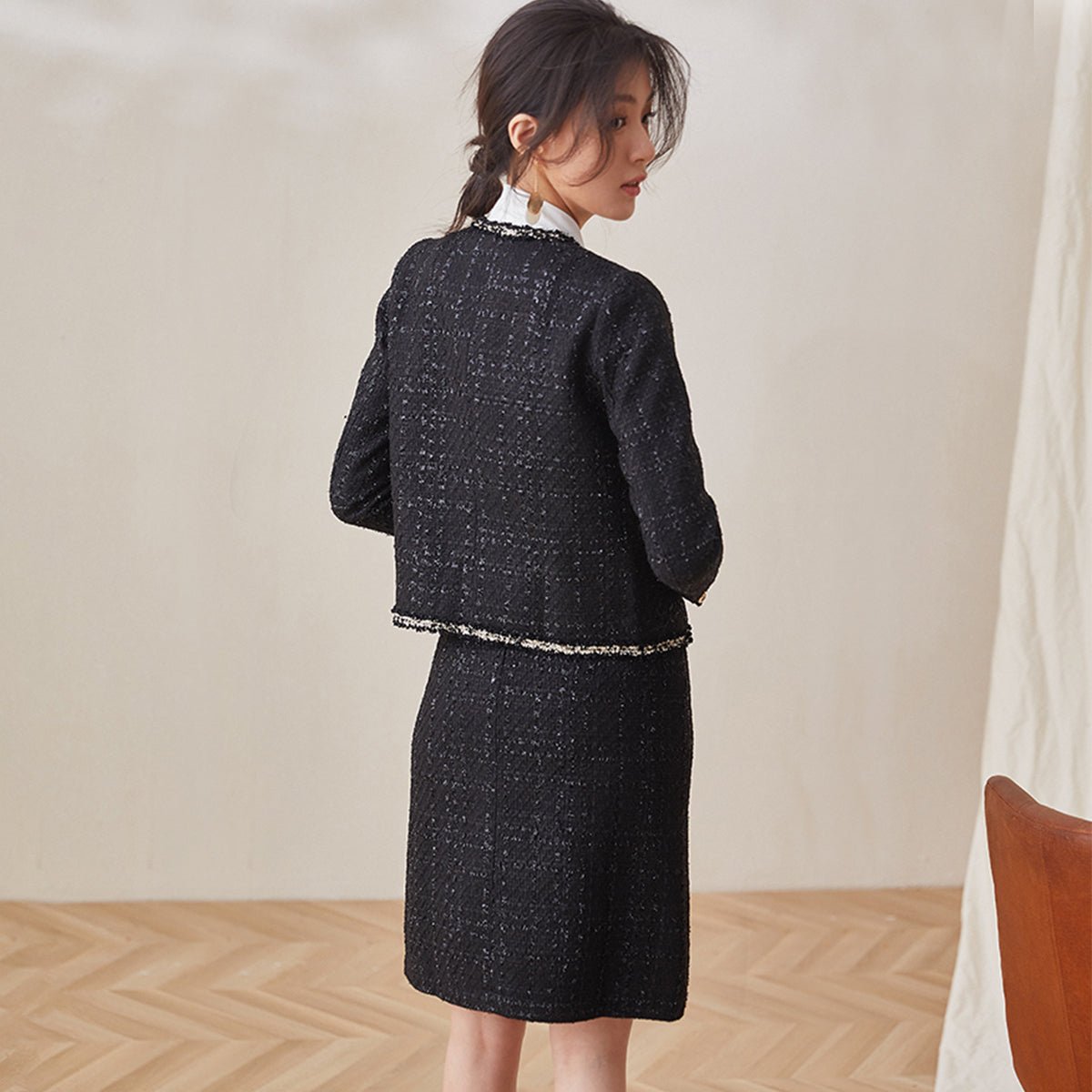 Black Dazzling Tweed Jacket and Skirt Set   0cm