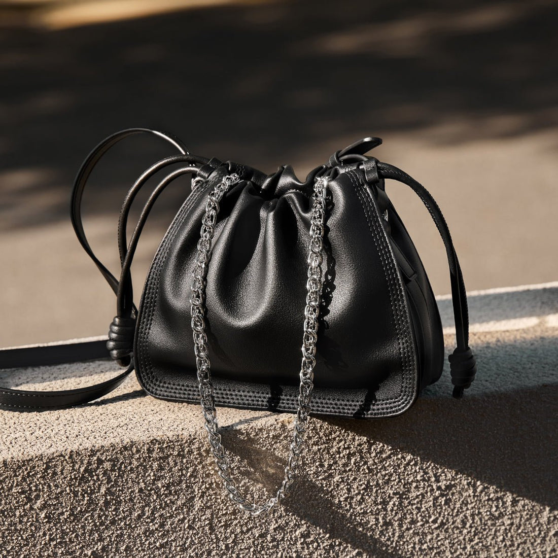 Chain Strap Drawstring Black Bucket Bag - 0cm