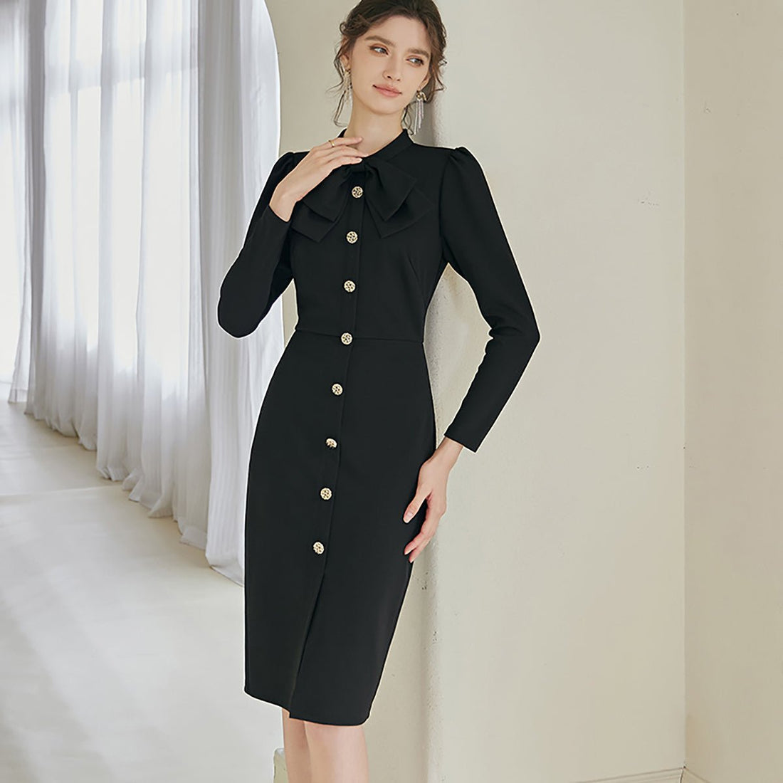 Classic Black Bodycon Dress with Golden Buttons - 0cm