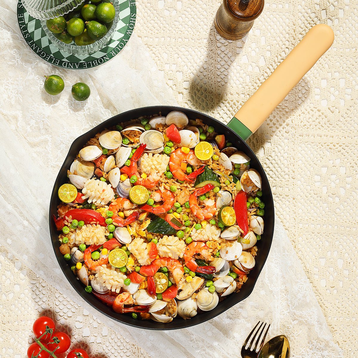 Donut Lightweight 28cm Green Non stick Enamel coated Frying Pan   0cm