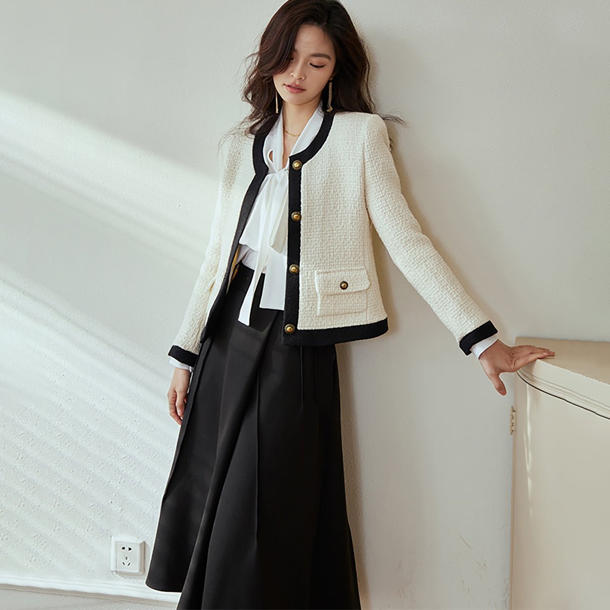 Elegant French Tweed White Jacket   0cm