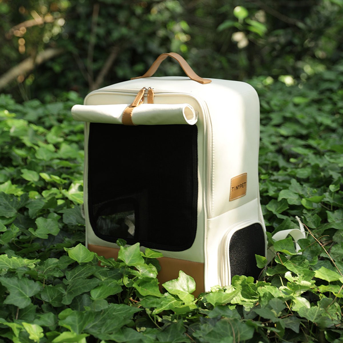 Hazelnut Breathable Mocha Pet Carrier Backpack   0cm