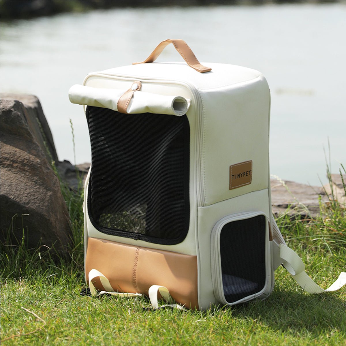 Hazelnut Breathable Mocha Pet Carrier Backpack   0cm