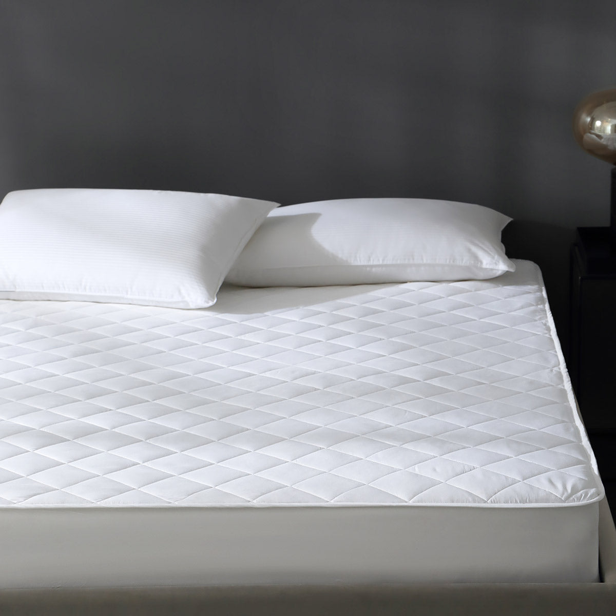 Ickert A grade Antibacterial Non slip Dust proof White Mattress Protector   0cm