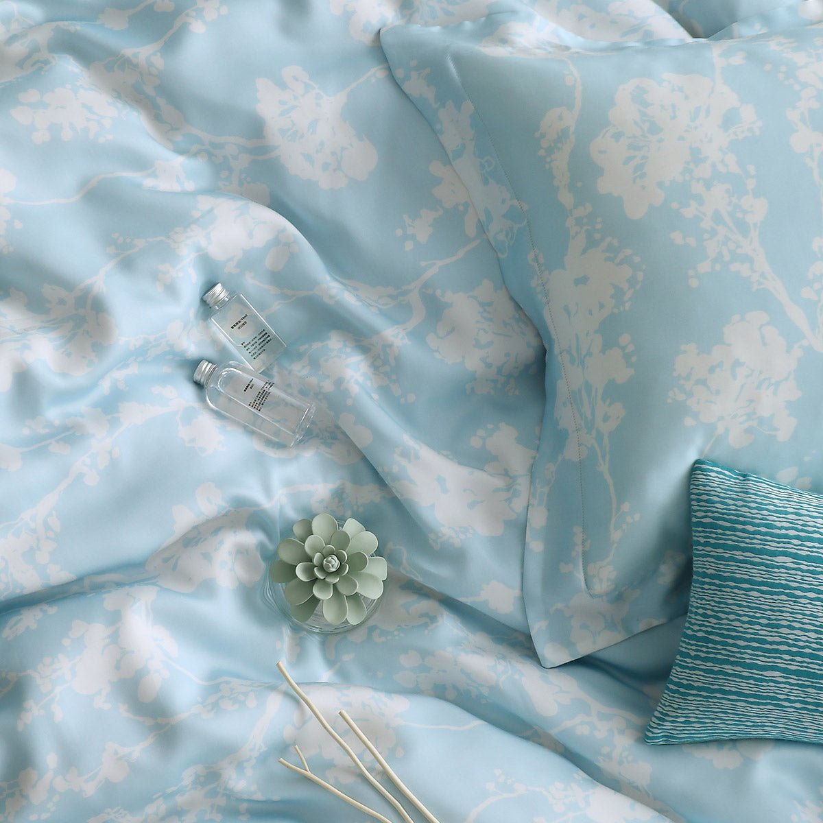 Lance 60s LF Tencel 4 Piece Summer Touch Blue Quilt Cover Set   0cm