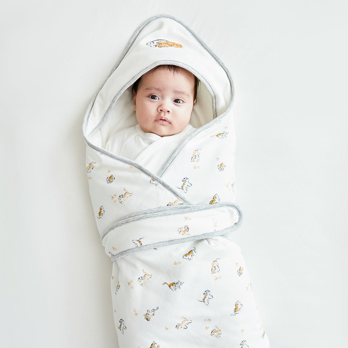 Lively Tiger Light Cotton Baby White Swaddle Wrap - 0cm