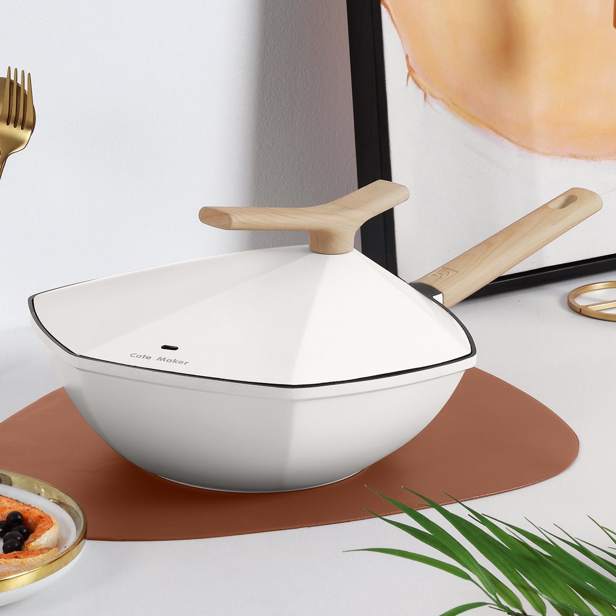 Maple Leaf 28cm White Non stick Wok Pan   0cm