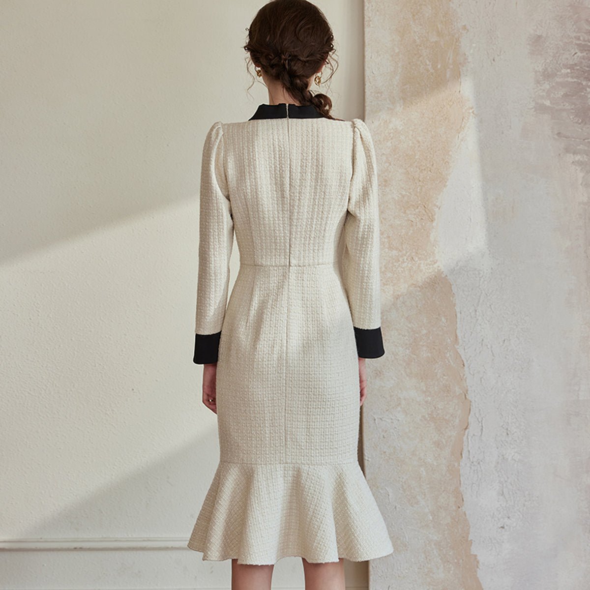 Mermaid Apricot Dress with Black Buttons   0cm