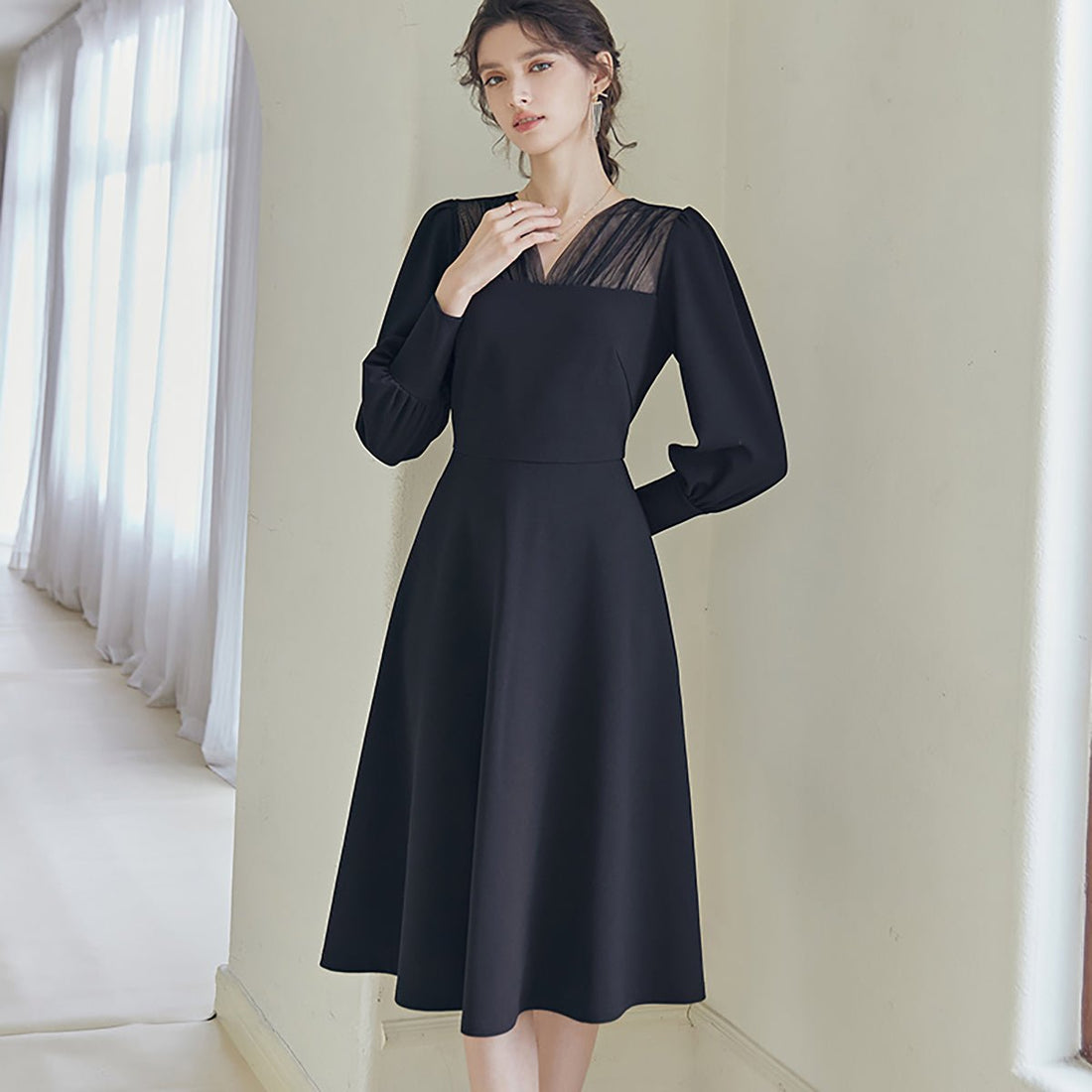 Mesh Detail Full-Sleeved Black Dress - 0cm
