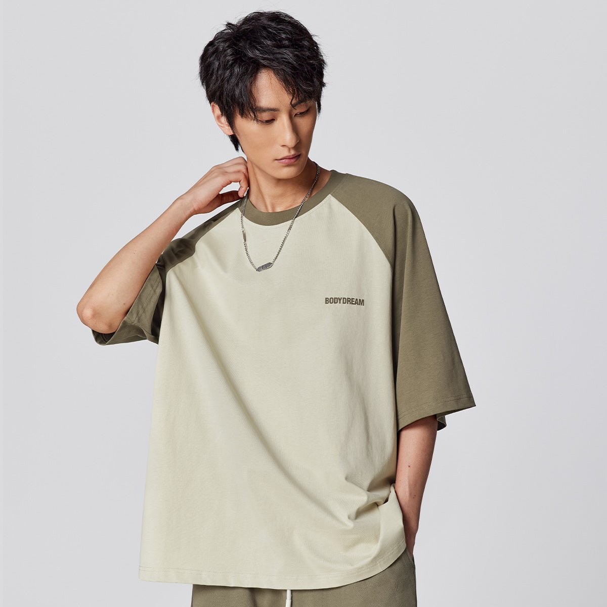 Moutain View Oversized Baseball Olive Tee   0cm