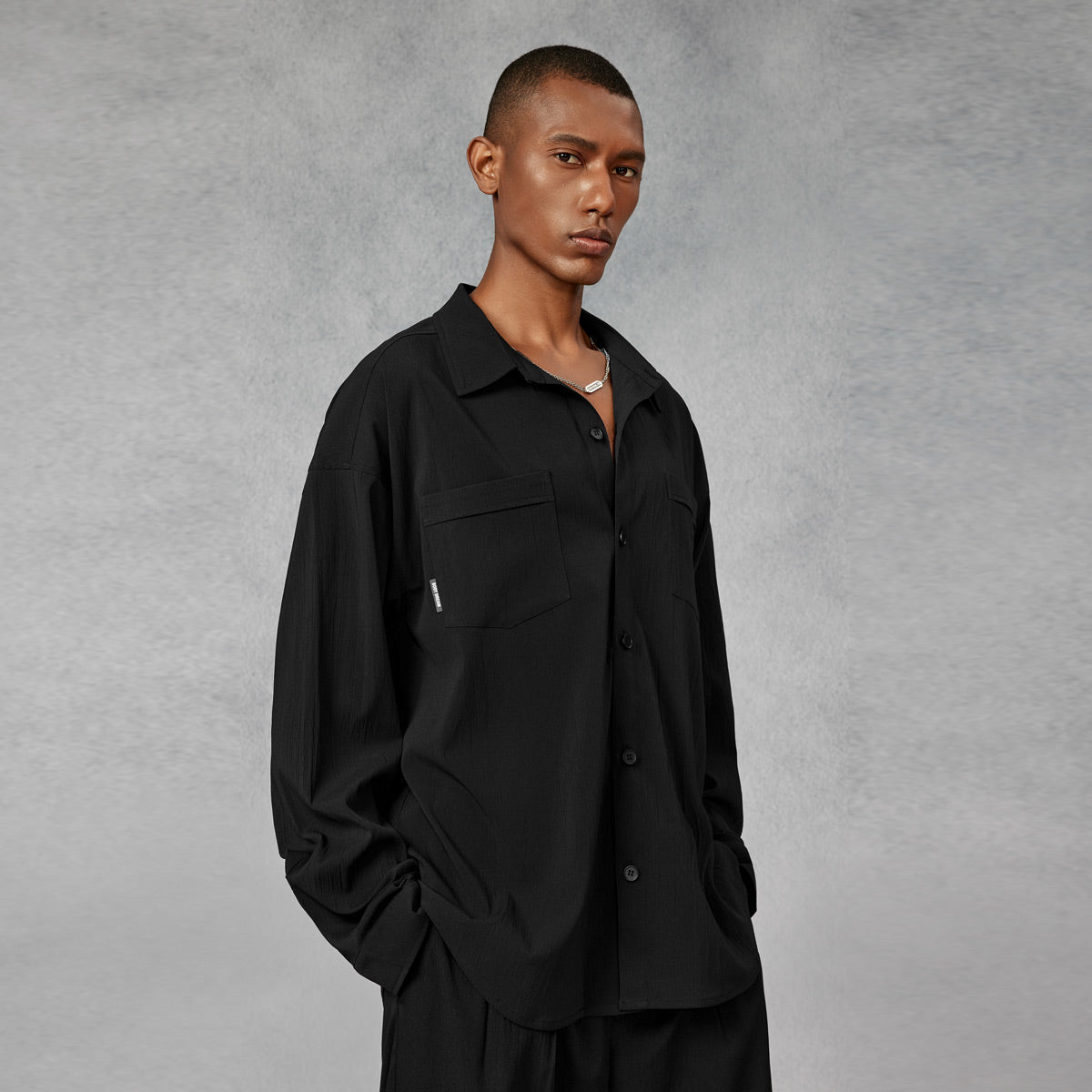Resort Drape Pleated Crepe Black Shirt   0cm