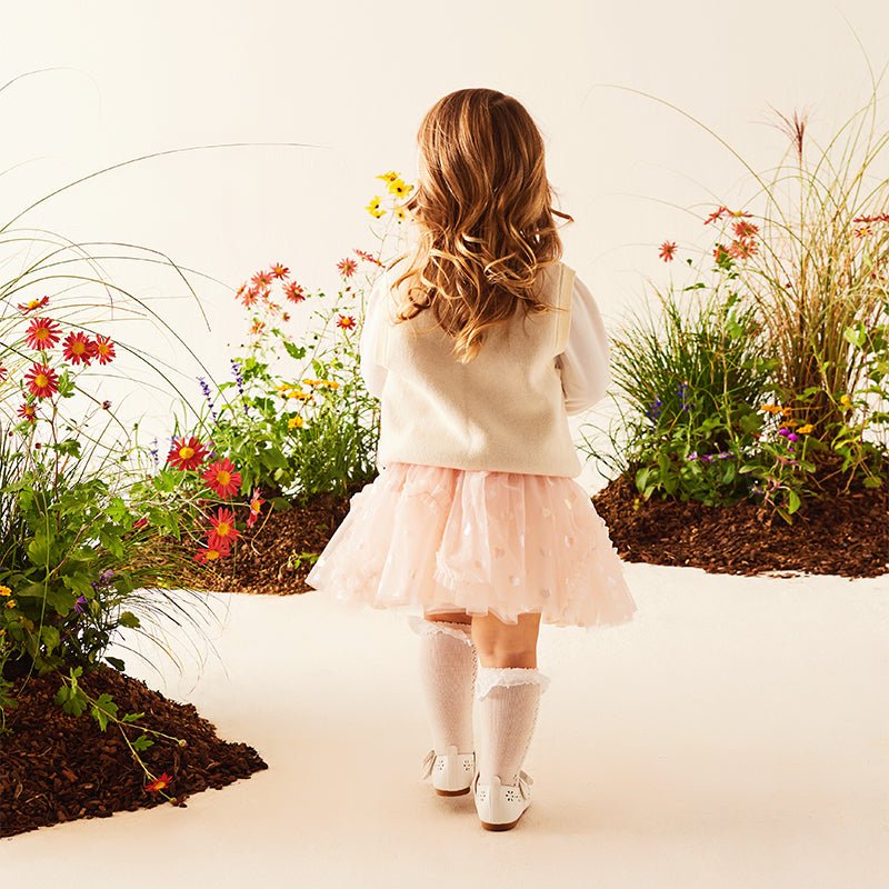 Scallop Edged Flower Embroidery Girl Beige Knitted Vest   0cm