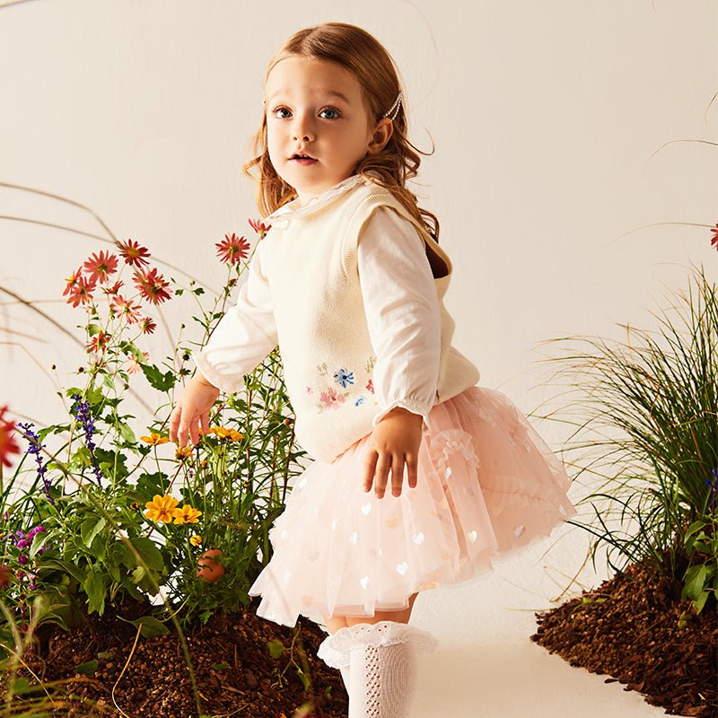 Scallop Edged Flower Embroidery Girl Beige Knitted Vest   0cm