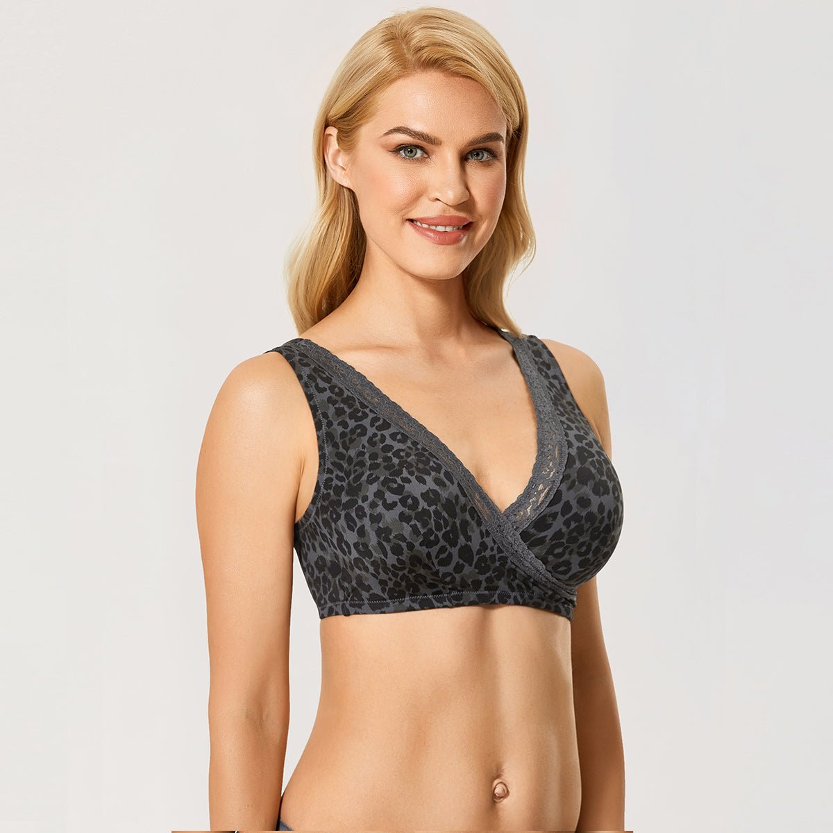 Self Adjusting Stretch Wireless Breastfeeding Support Black Nursing Bra   0cm