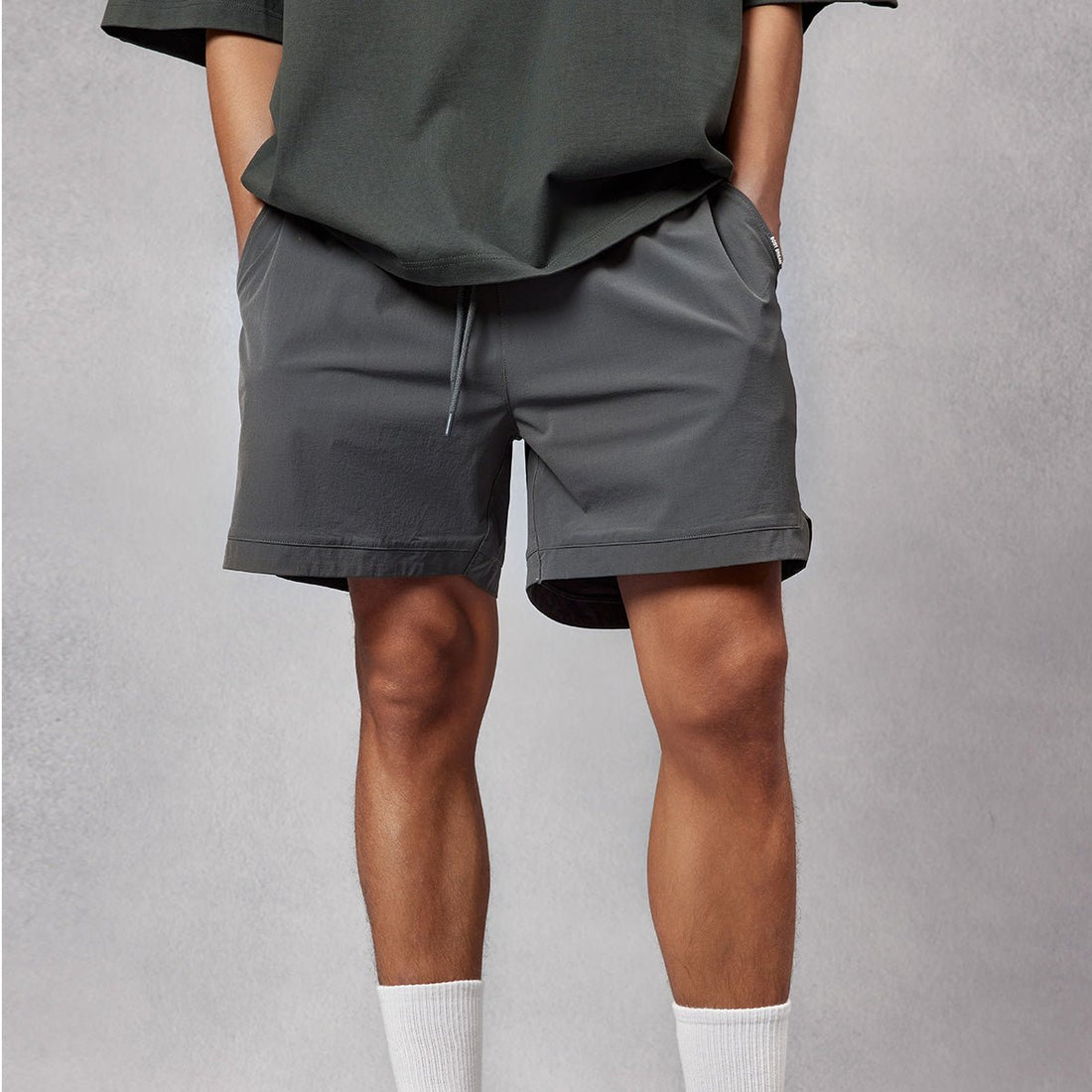 Speed Breathable Woven Slit Charcoal Active Shorts - 0cm
